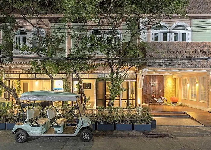 La Petite Salil Sukhumvit 8 Hotel 4*